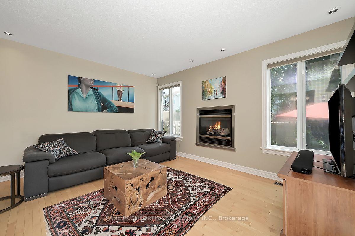 Photo 5 of 242 Deerfox Drive, Ottawa, Barrhaven - Longfields — HOMEH