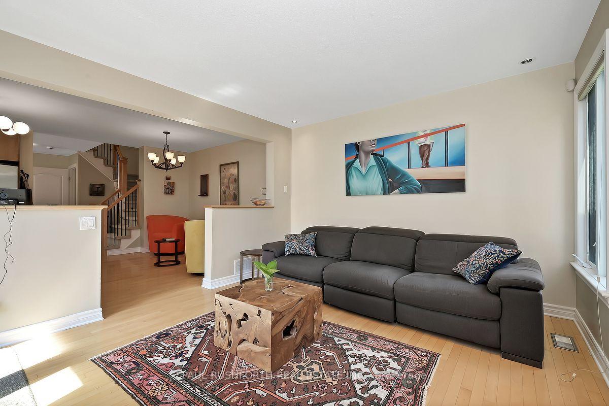 Photo 6 of 242 Deerfox Drive, Ottawa, Barrhaven - Longfields — HOMEH
