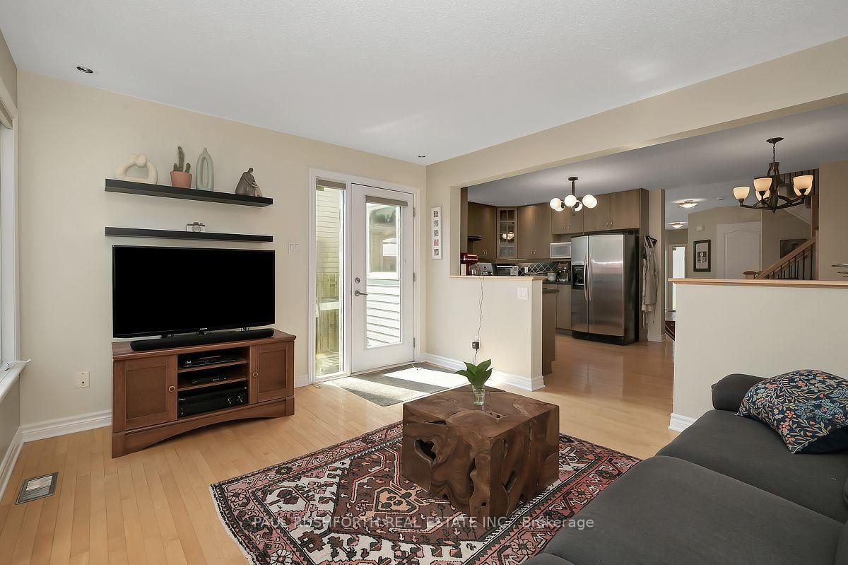 Photo 7 of 242 Deerfox Drive, Ottawa, Barrhaven - Longfields — HOMEH