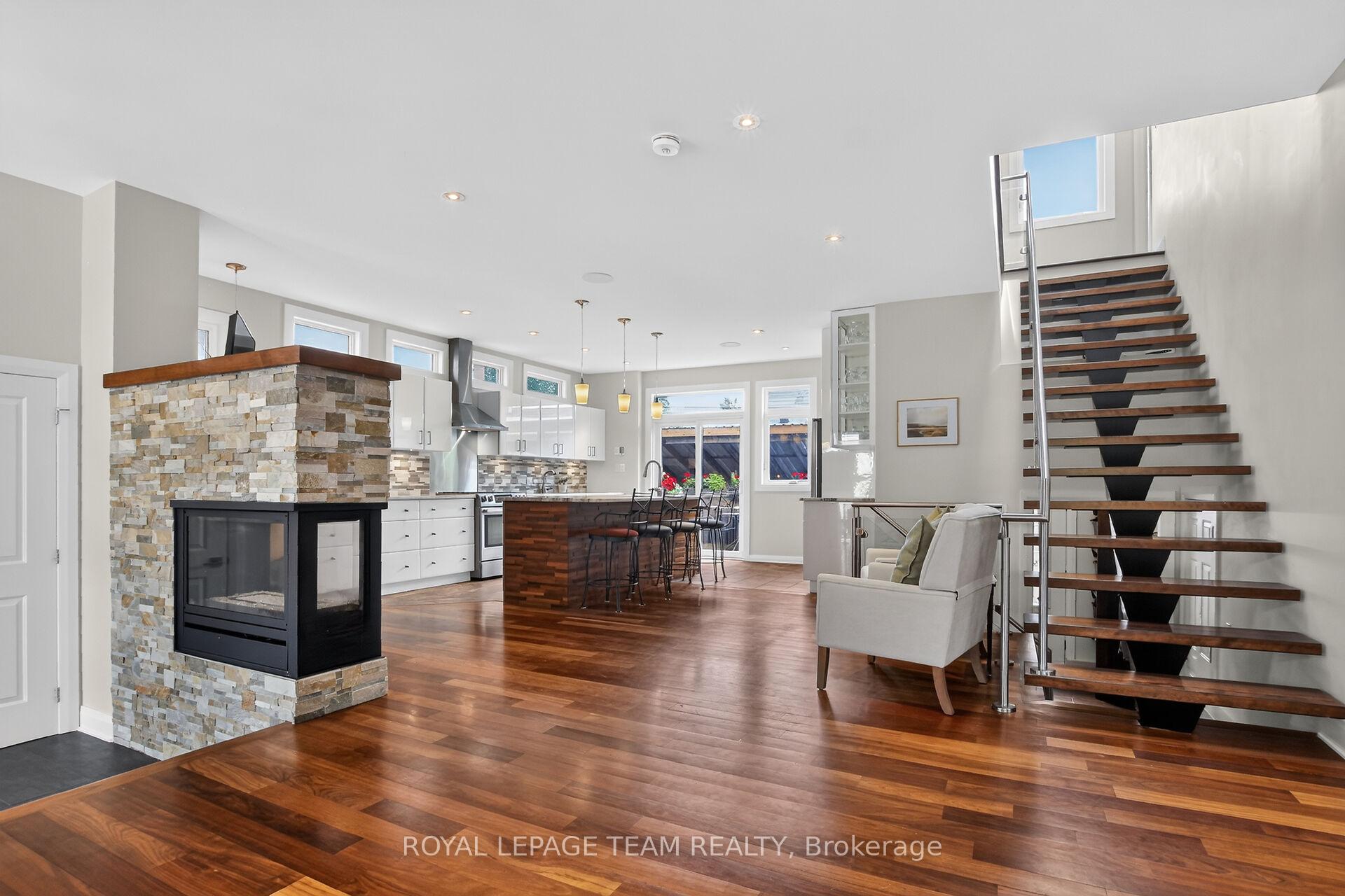 Photo 10 of 33 Gould Street, Ottawa, Ottawa West — HOMEH