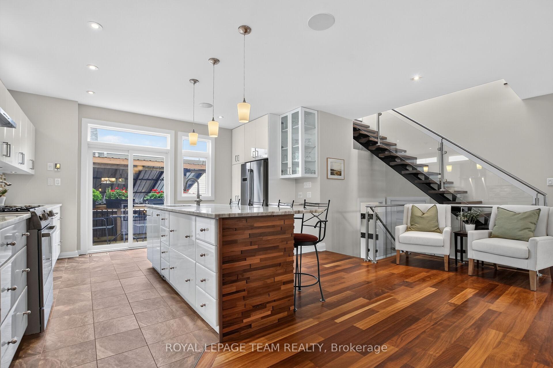 Photo 13 of 33 Gould Street, Ottawa, Ottawa West — HOMEH