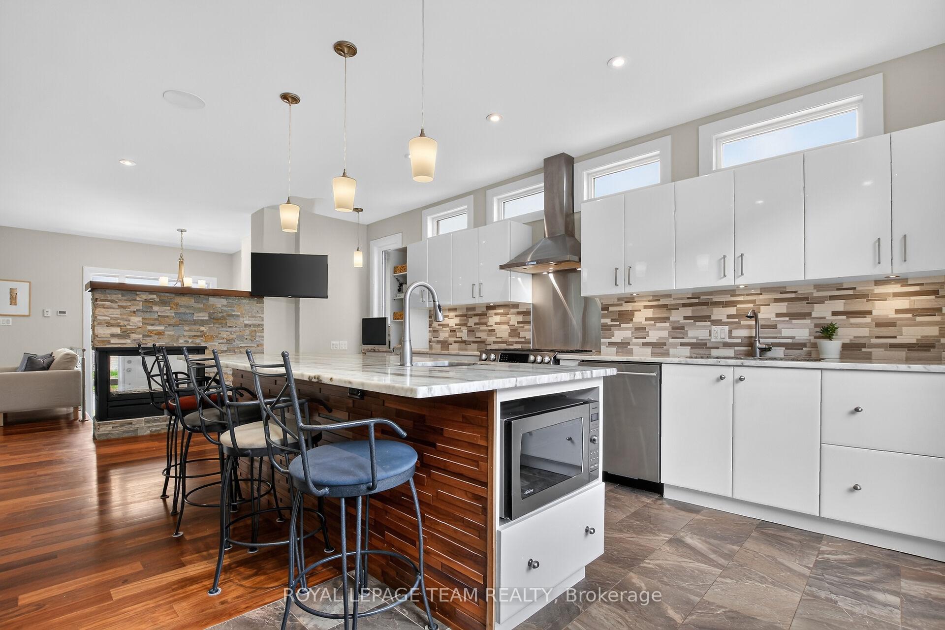 Photo 14 of 33 Gould Street, Ottawa, Ottawa West — HOMEH
