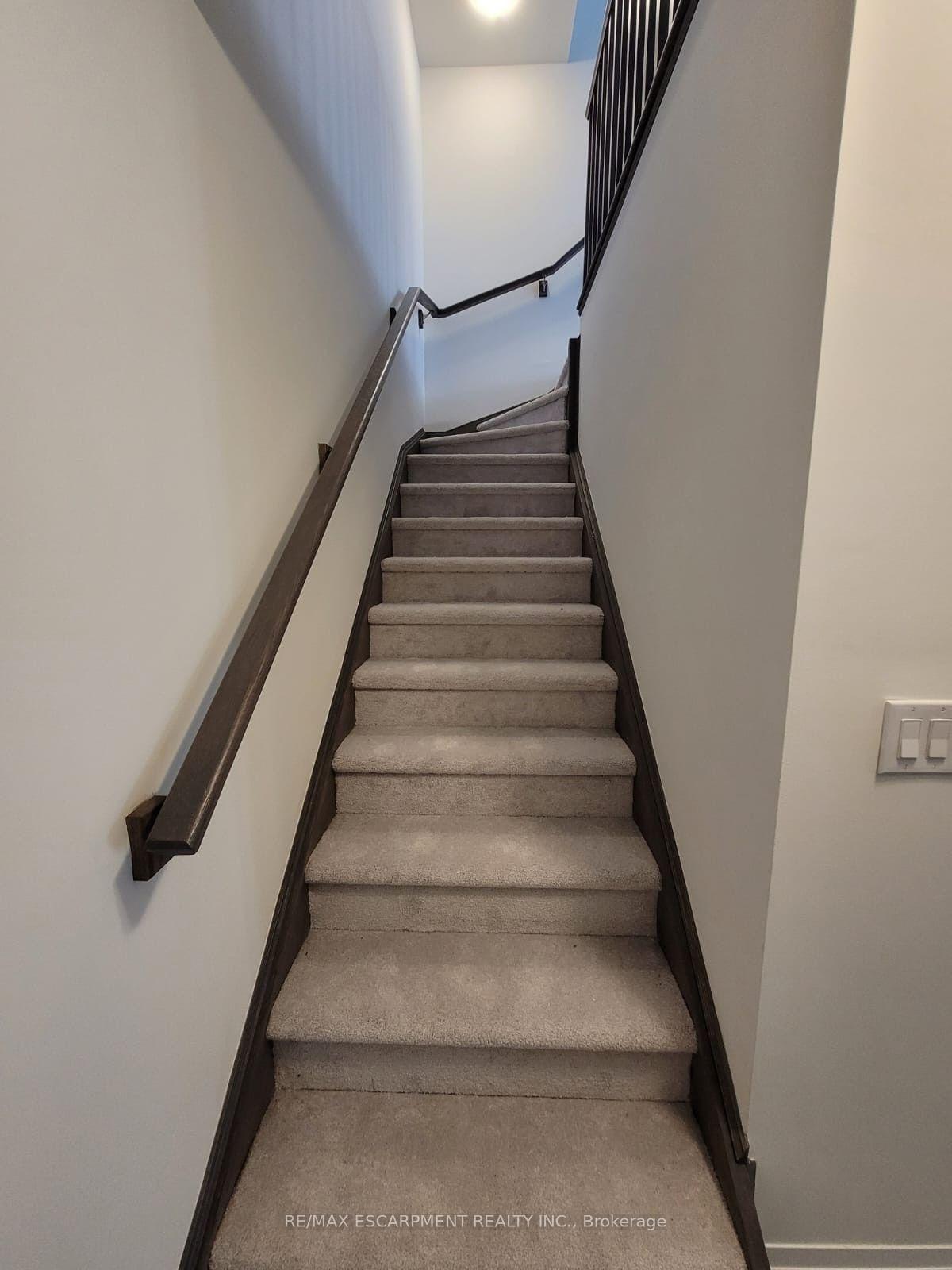Photo 3 of Unit 913, 585 Colborne Street E, Brantford, East Ward — HOMEH