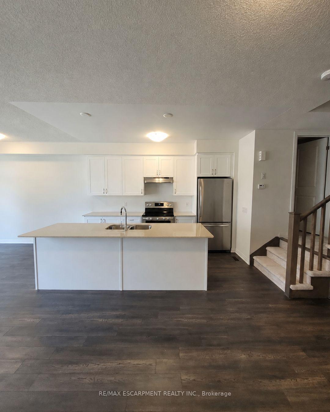 Photo 6 of Unit 913, 585 Colborne Street E, Brantford, East Ward — HOMEH