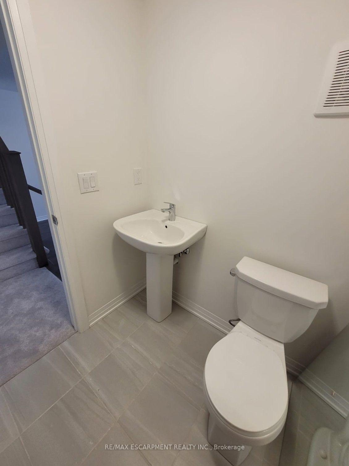 Photo 7 of Unit 913, 585 Colborne Street E, Brantford, East Ward — HOMEH