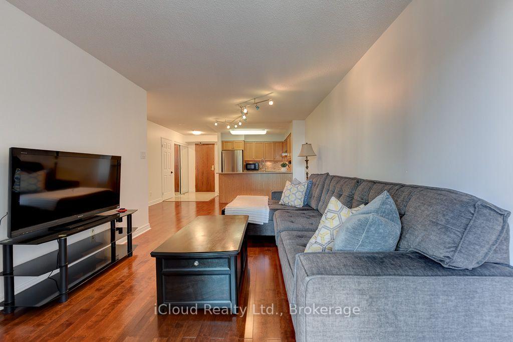 Photo 7 of Unit 1902, 156 Enfield Place, Mississauga, City Centre — HOMEH