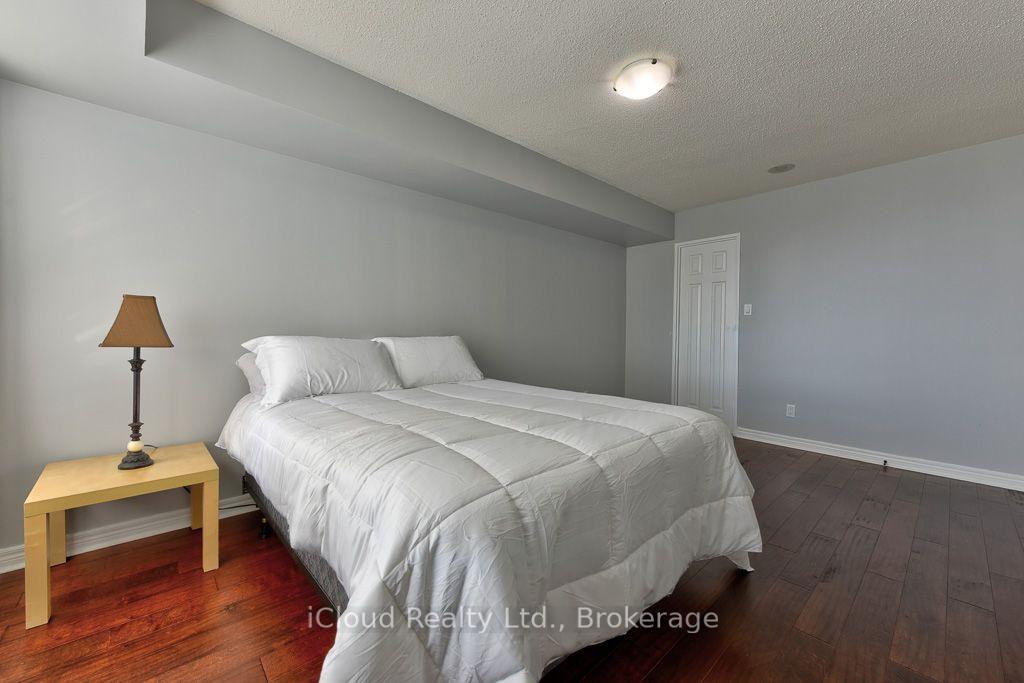Photo 9 of Unit 1902, 156 Enfield Place, Mississauga, City Centre — HOMEH