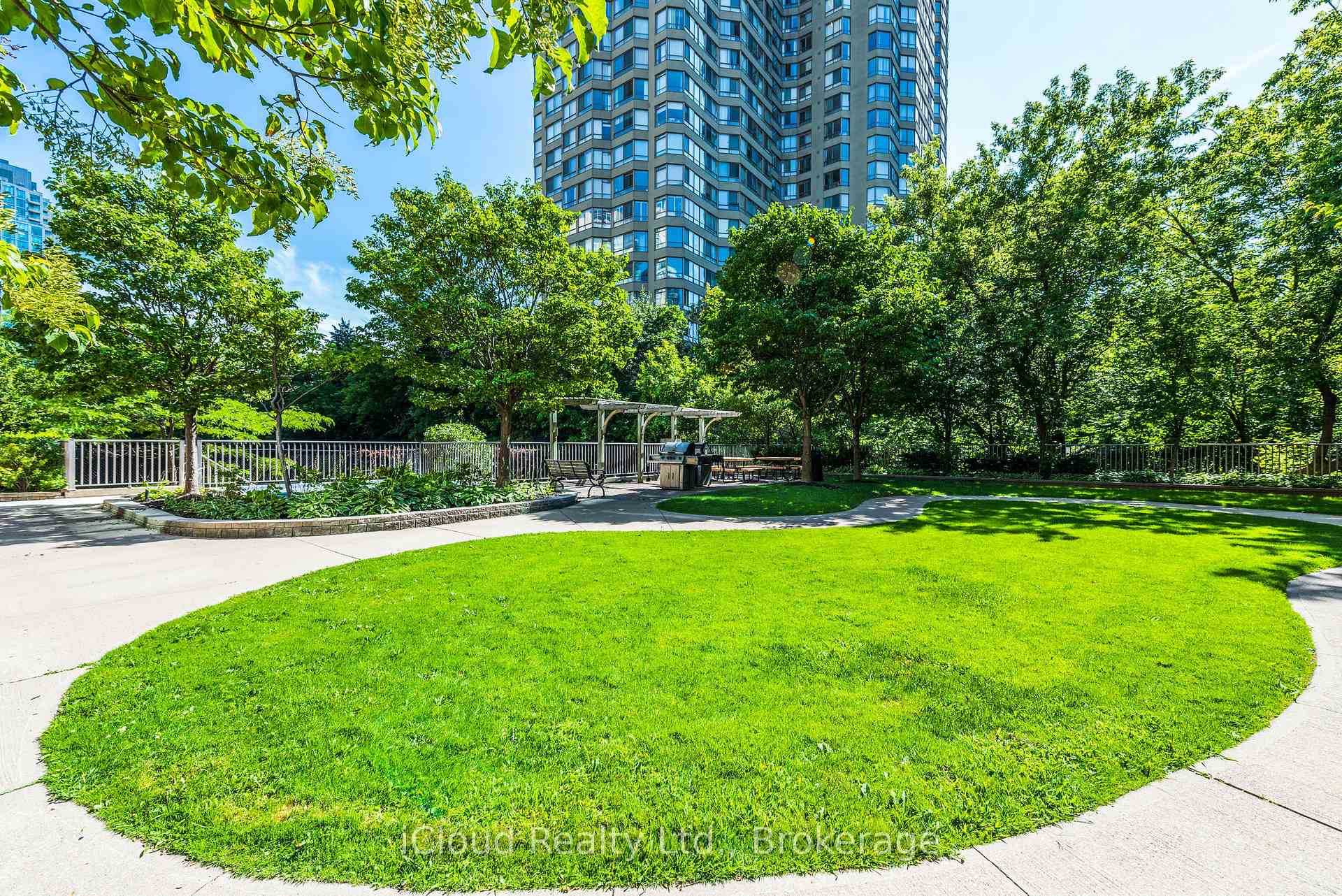 Photo 27 of Unit 1902, 156 Enfield Place, Mississauga, City Centre — HOMEH