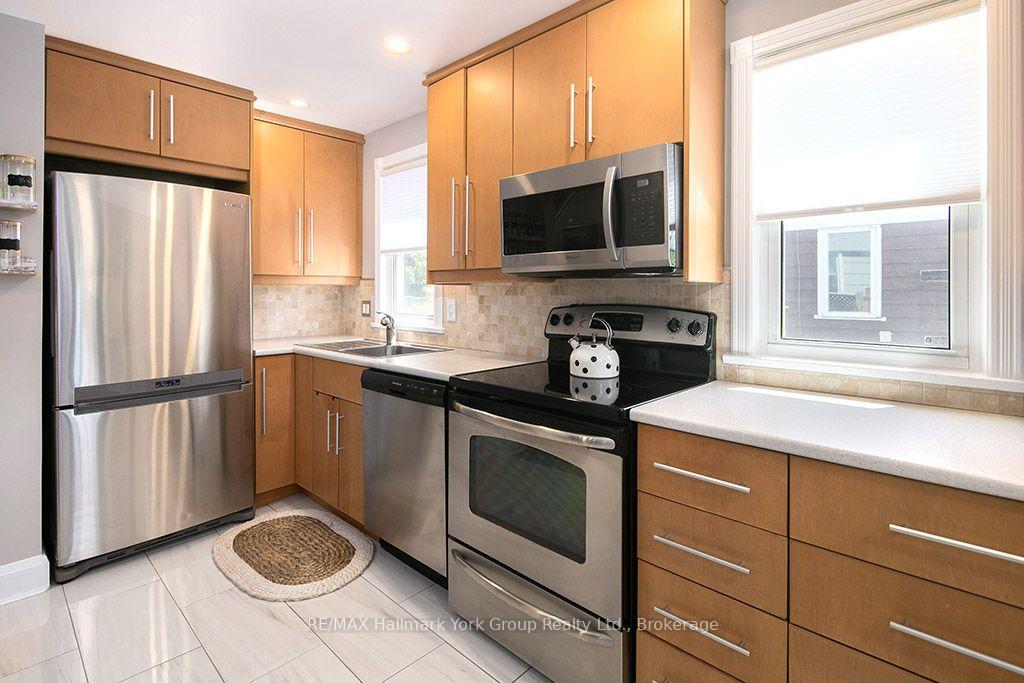 Photo 11 of 495 Maple Street, Collingwood — HOMEH