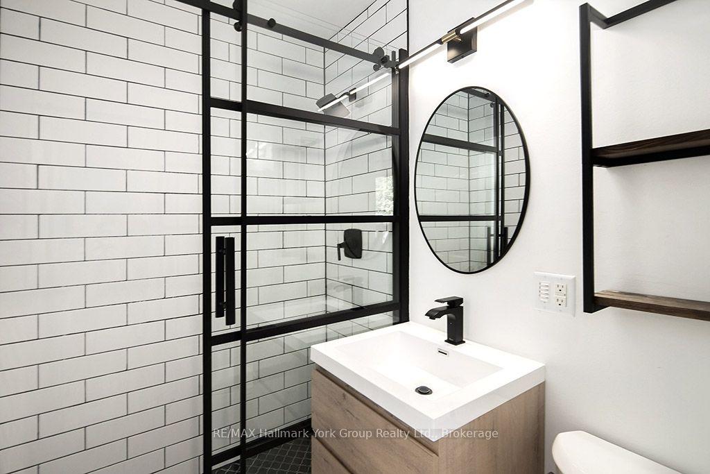 Photo 3 of 495 Maple Street, Collingwood — HOMEH