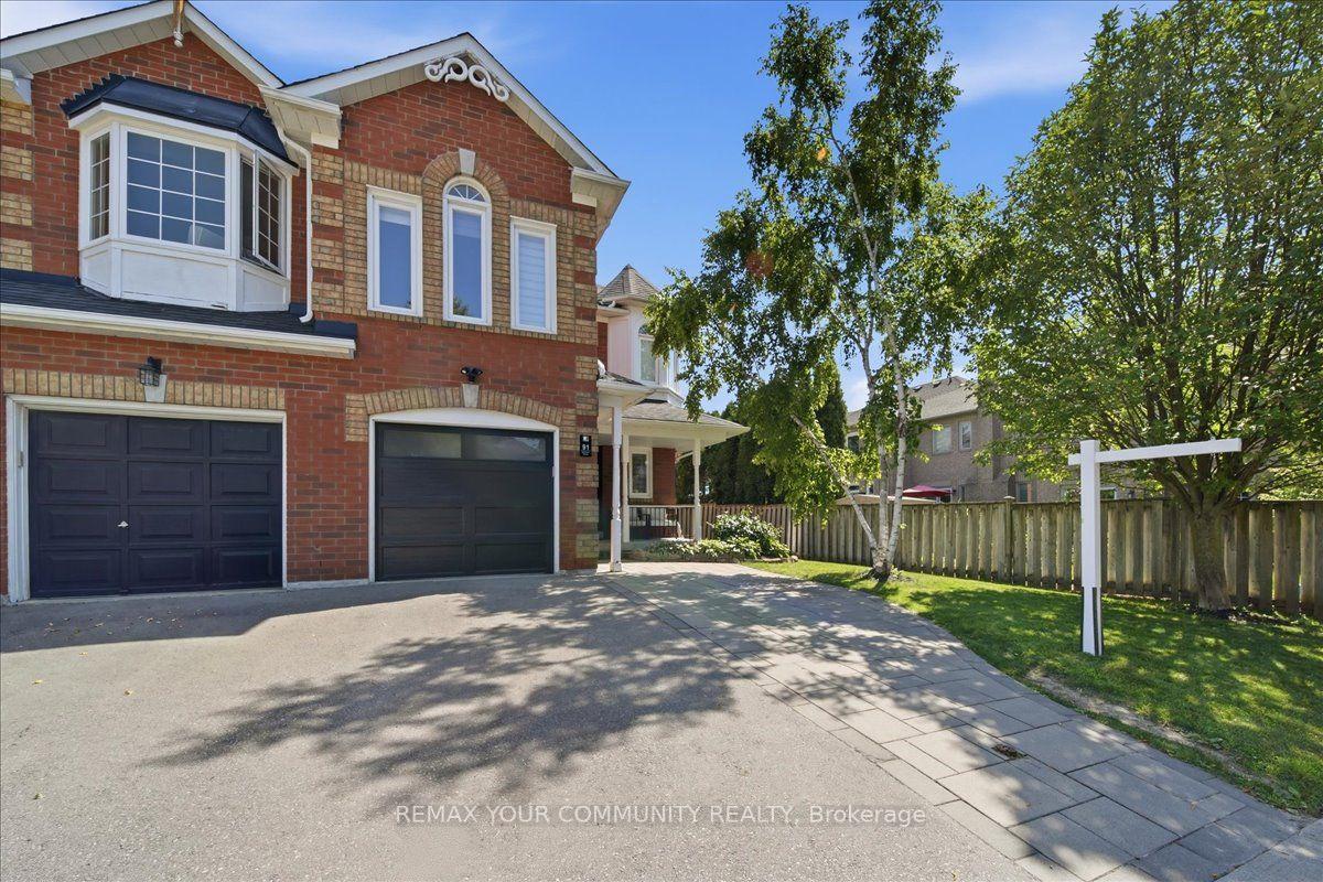 Photo 3 of 91 Downey Circle, Aurora, Bayview Wellington — HOMEH