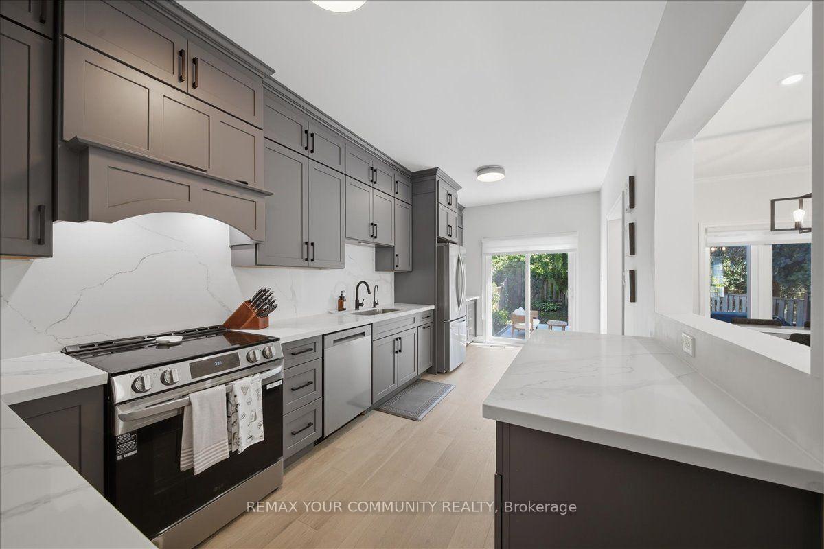 Photo 15 of 91 Downey Circle, Aurora, Bayview Wellington — HOMEH