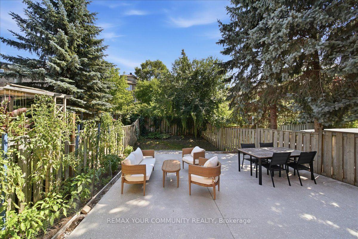 Photo 42 of 91 Downey Circle, Aurora, Bayview Wellington — HOMEH