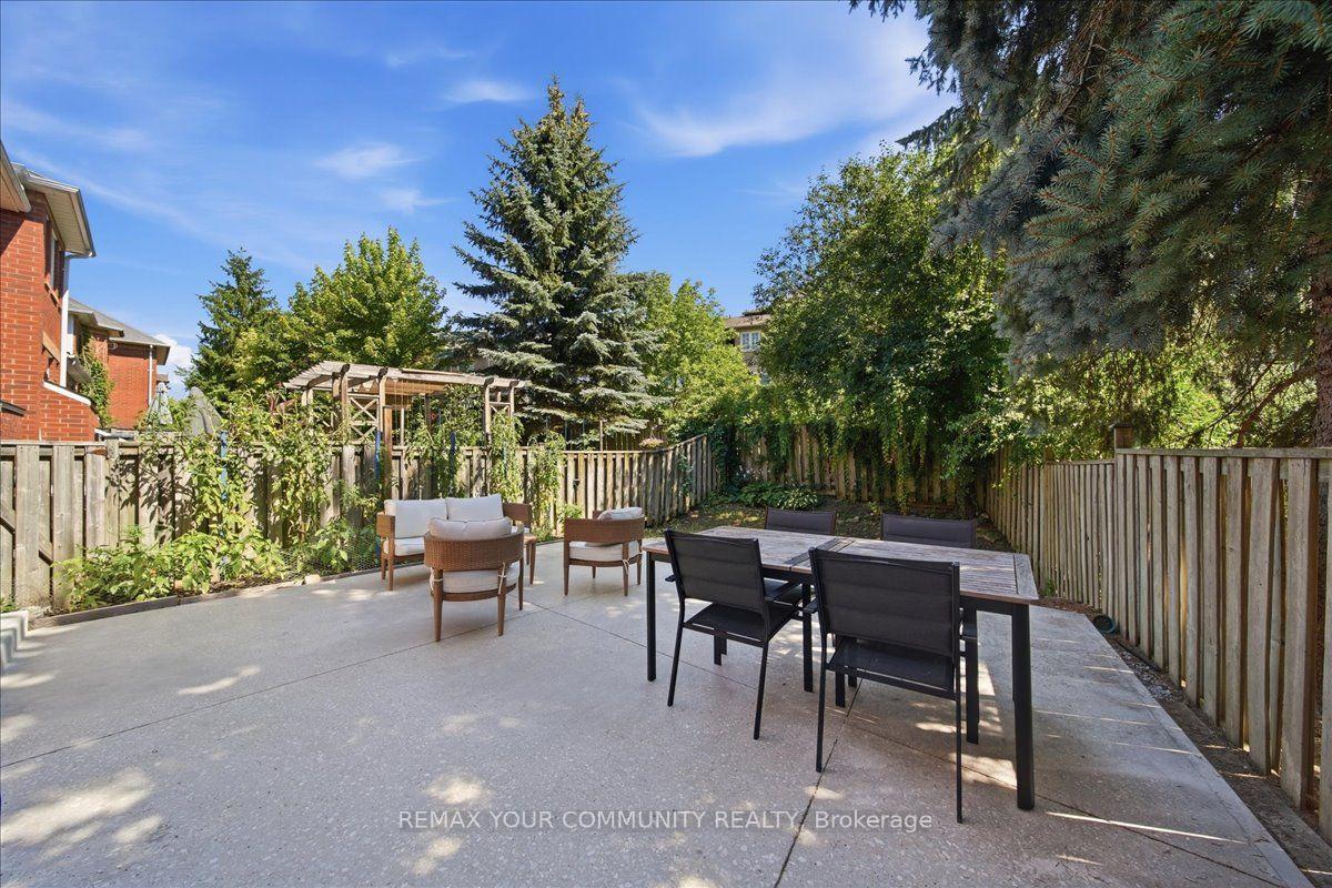 Photo 43 of 91 Downey Circle, Aurora, Bayview Wellington — HOMEH