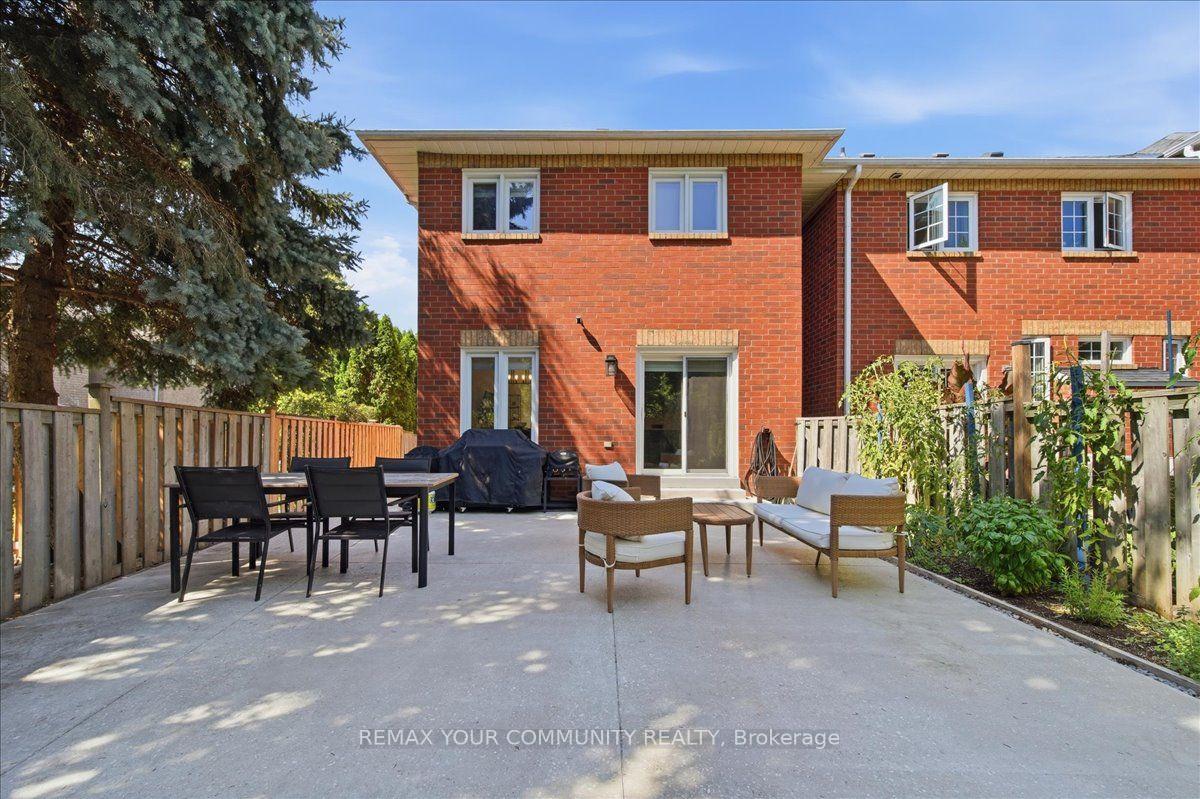 Photo 44 of 91 Downey Circle, Aurora, Bayview Wellington — HOMEH