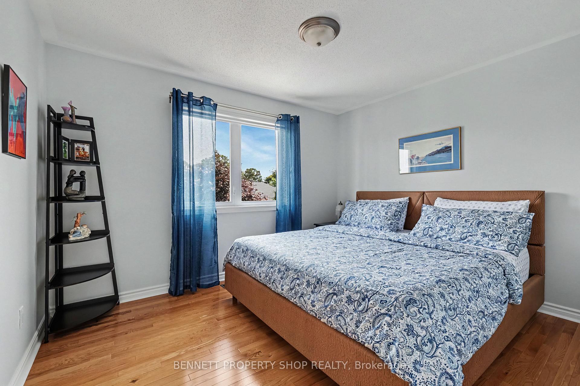 Photo 28 of 32 Rochelle Drive, Ottawa, Richmond — HOMEH