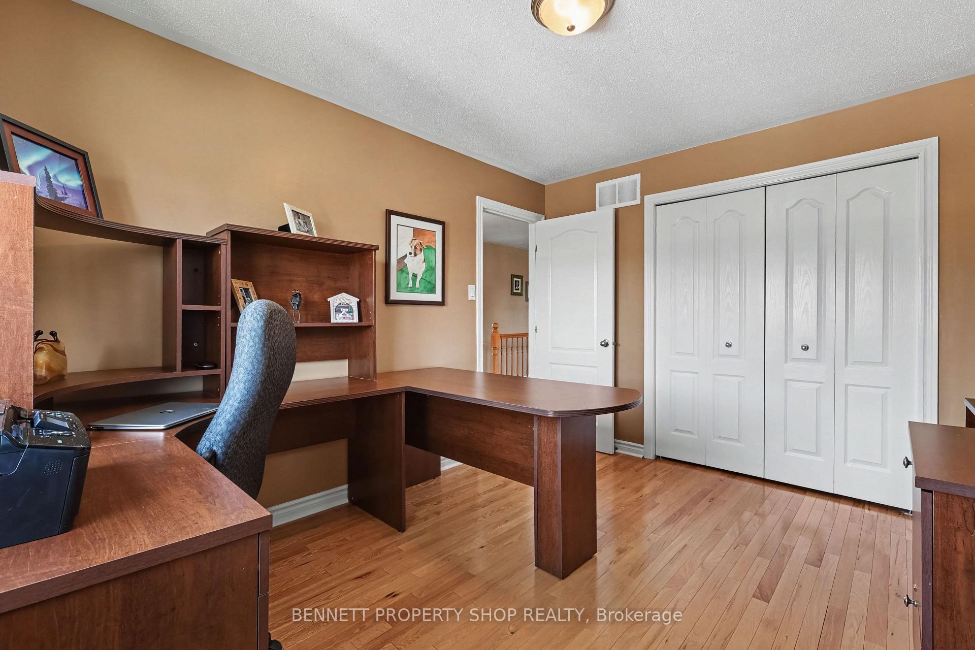 Photo 32 of 32 Rochelle Drive, Ottawa, Richmond — HOMEH
