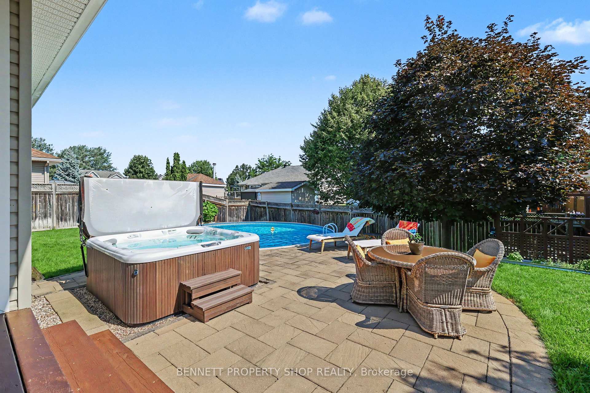 Photo 41 of 32 Rochelle Drive, Ottawa, Richmond — HOMEH