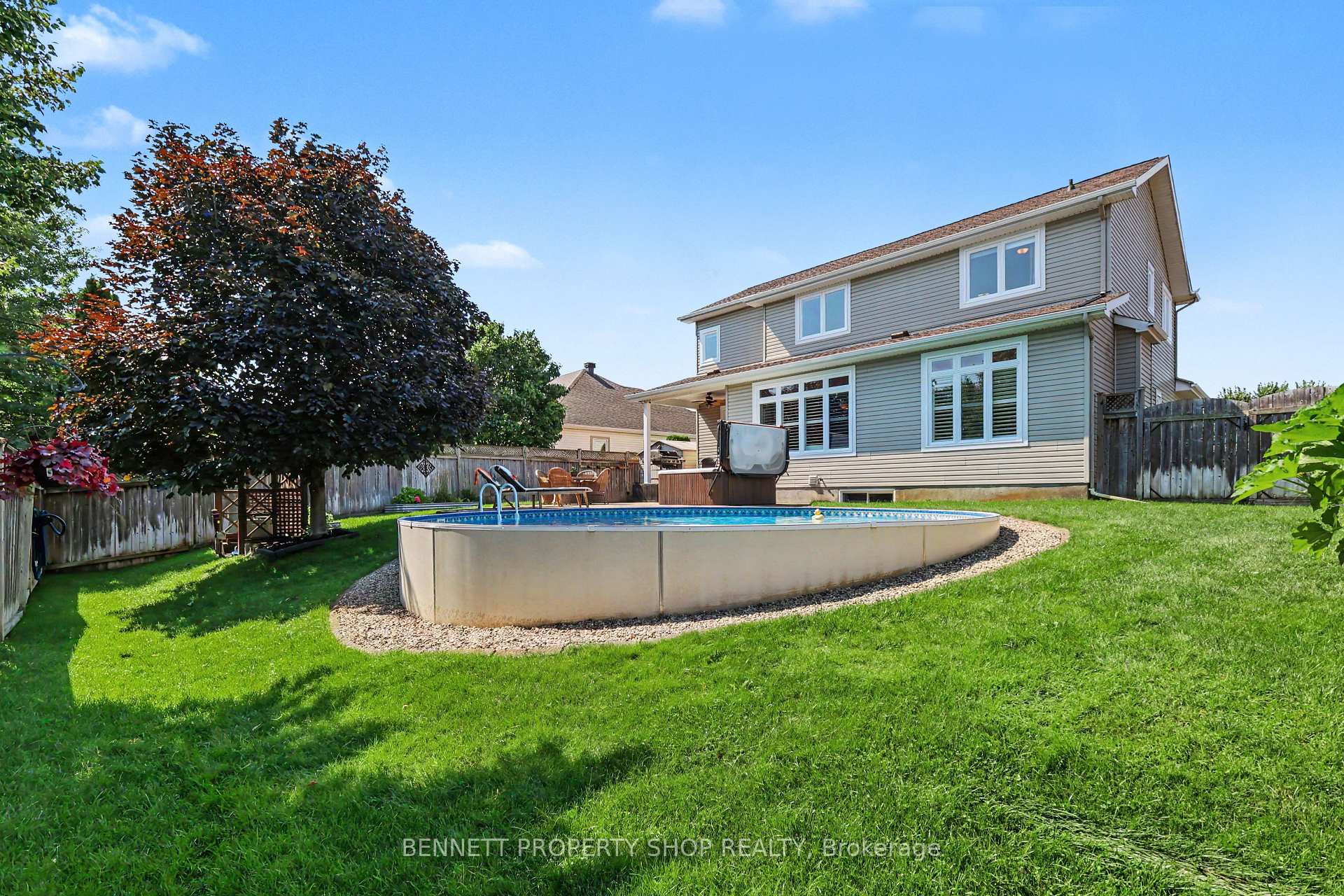 Photo 43 of 32 Rochelle Drive, Ottawa, Richmond — HOMEH