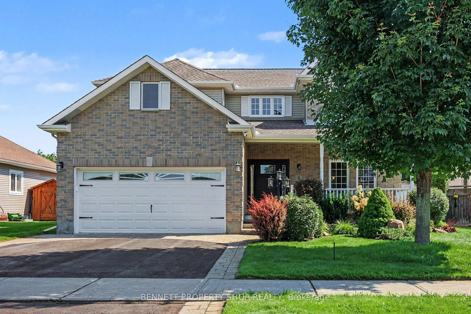 Photo 3 of 32 Rochelle Drive, Ottawa, Richmond — HOMEH