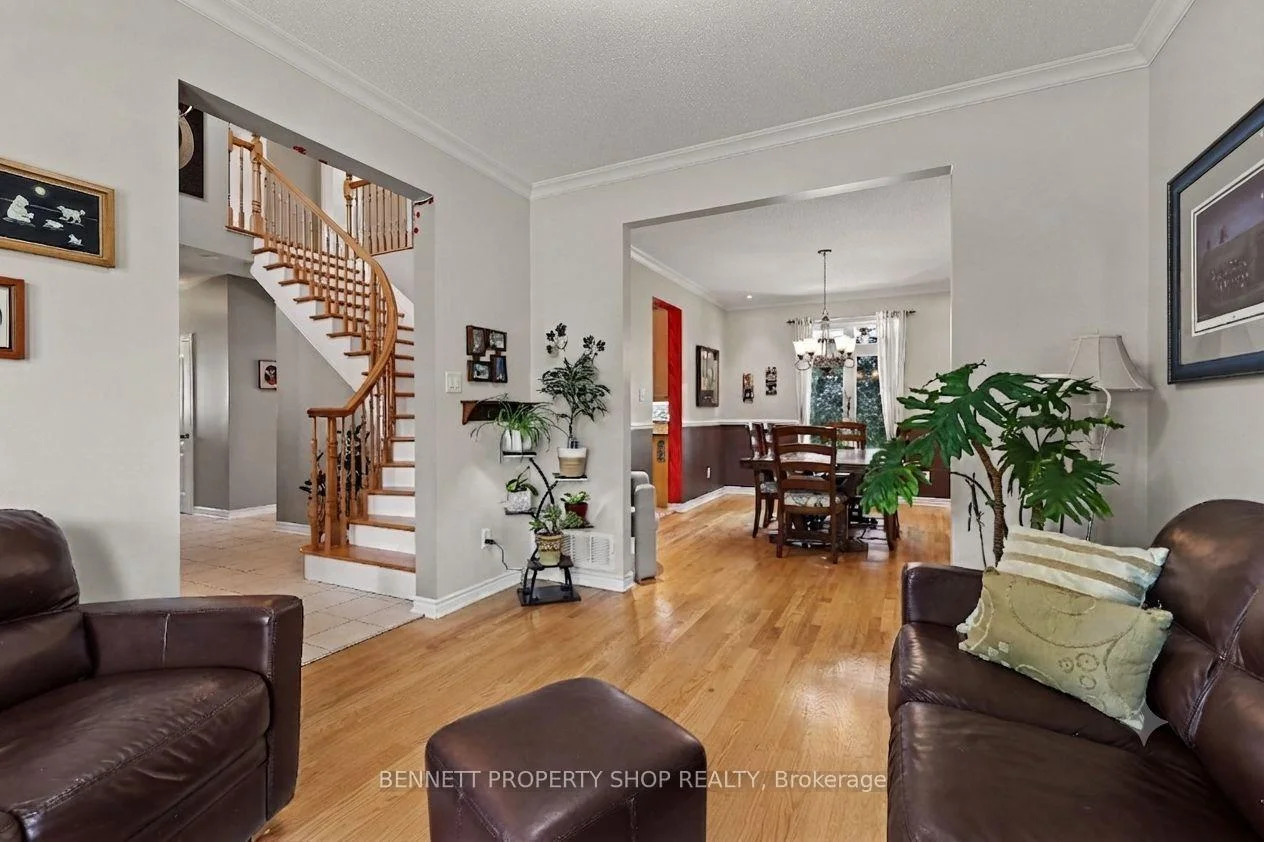 Photo 7 of 32 Rochelle Drive, Ottawa, Richmond — HOMEH