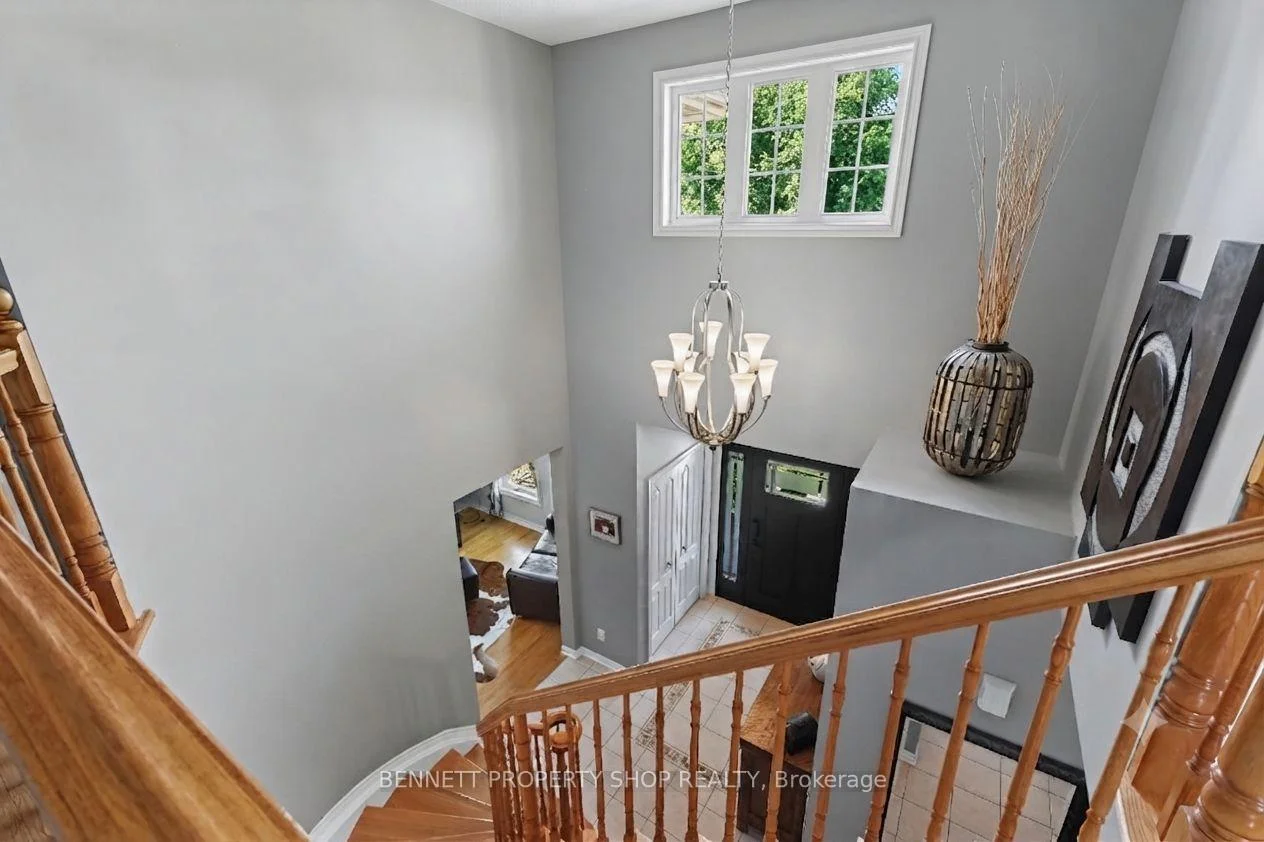 Photo 24 of 32 Rochelle Drive, Ottawa, Richmond — HOMEH