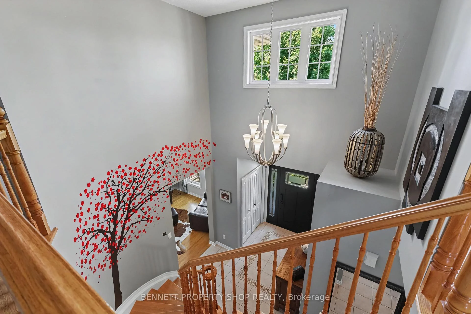 Photo 30 of 32 Rochelle Drive, Ottawa, Richmond — HOMEH