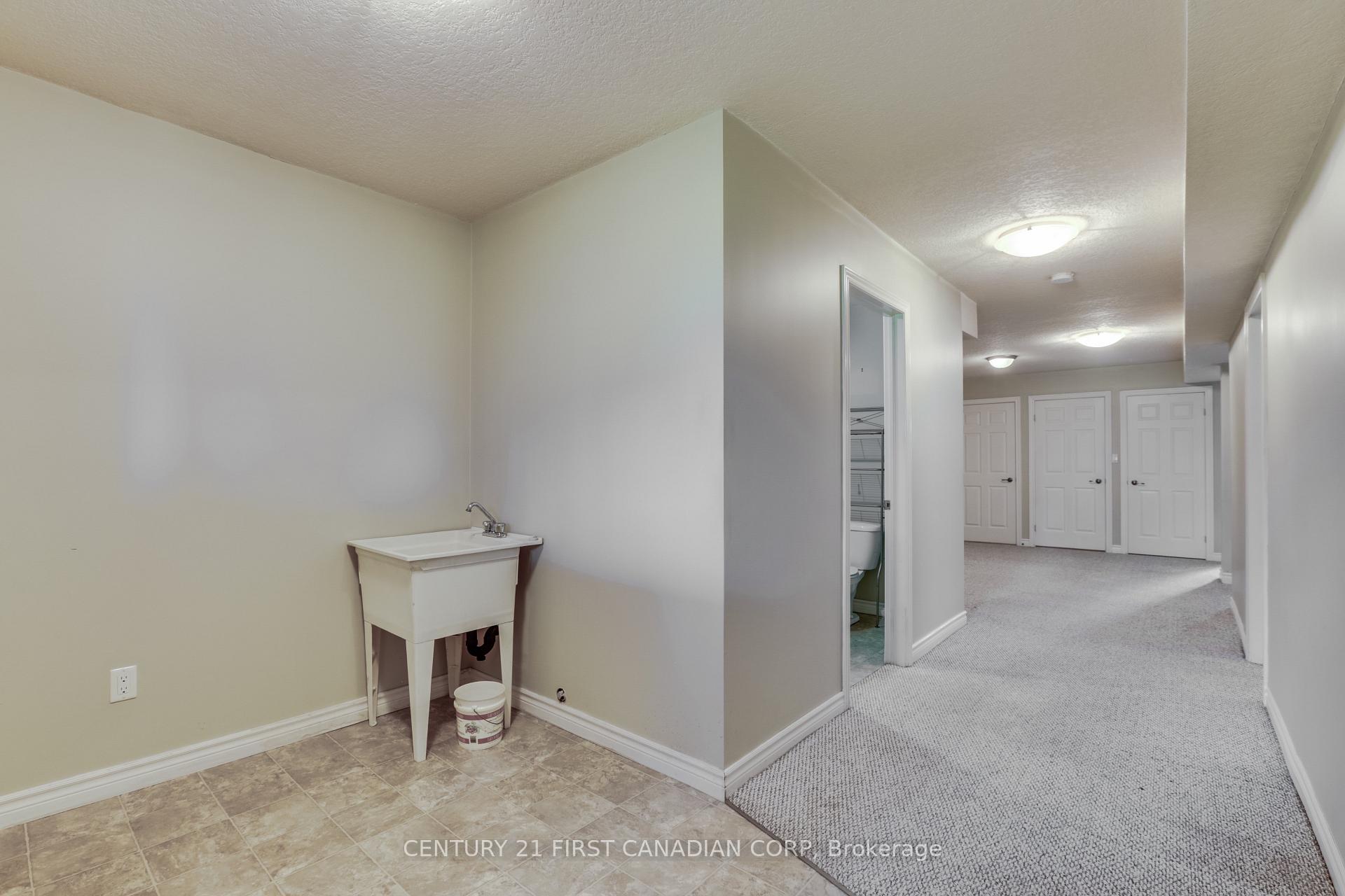 Photo 25 of 204 Ewart Street, Strathroy-Caradoc, NW — HOMEH