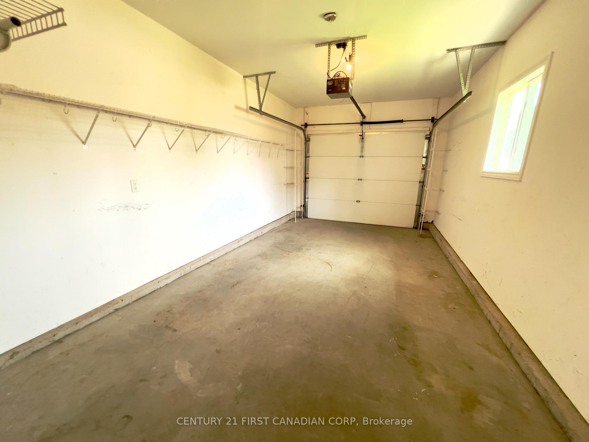 Photo 29 of 204 Ewart Street, Strathroy-Caradoc, NW — HOMEH