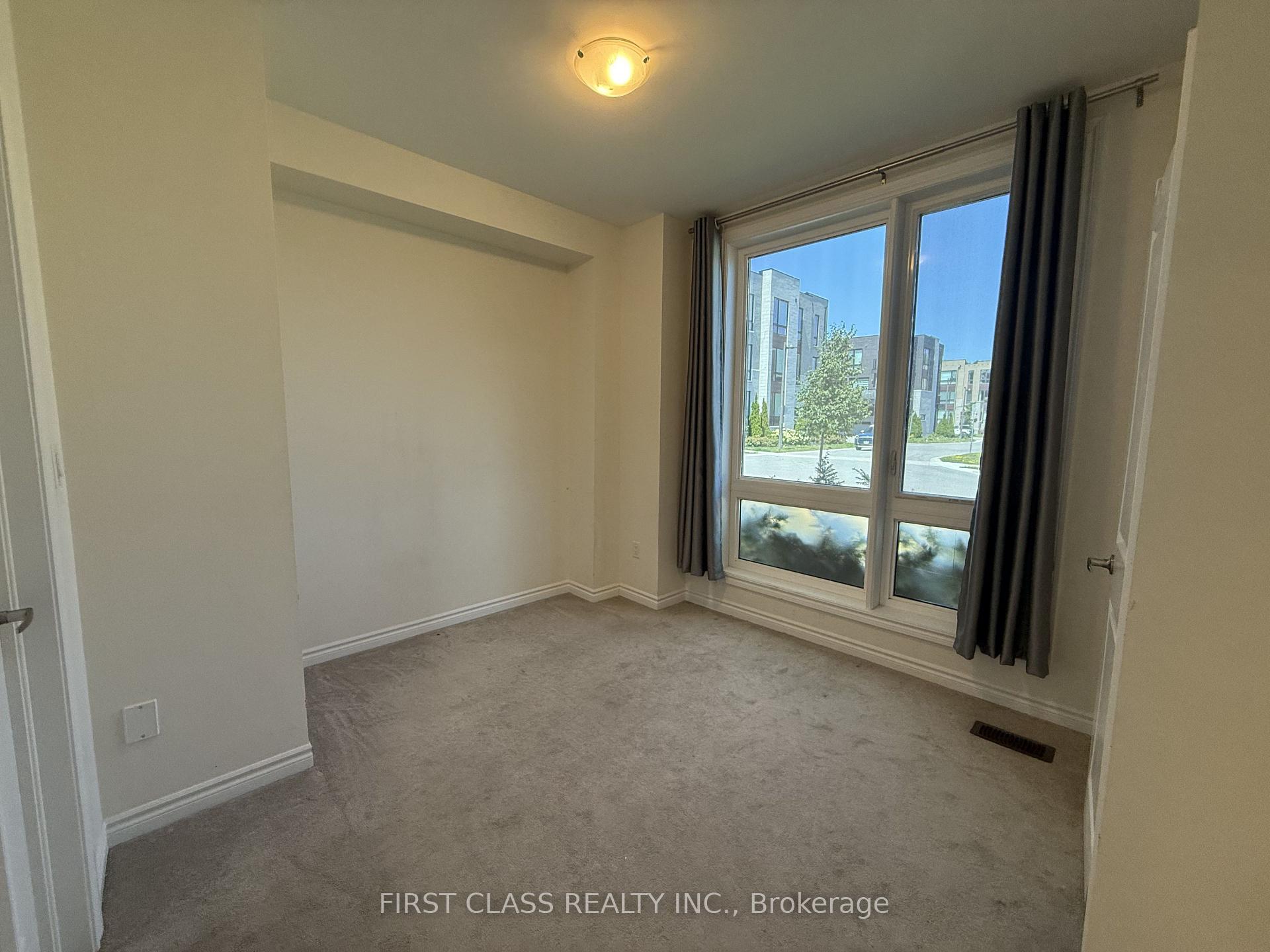 Photo 6 of 31 Breyworth Road, Markham, Victoria Square — HOMEH