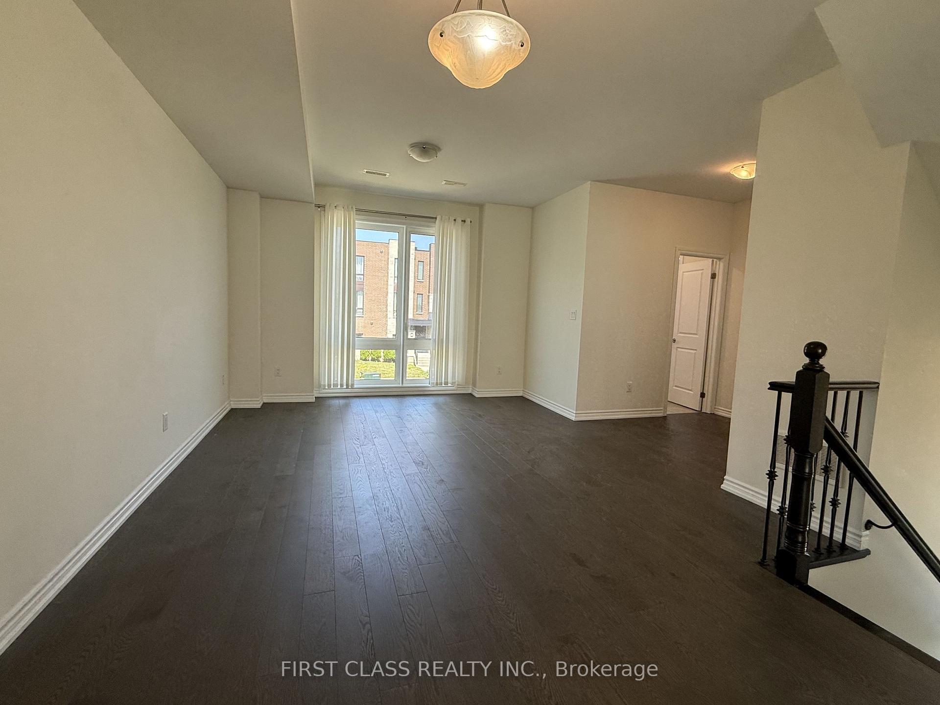 Photo 10 of 31 Breyworth Road, Markham, Victoria Square — HOMEH