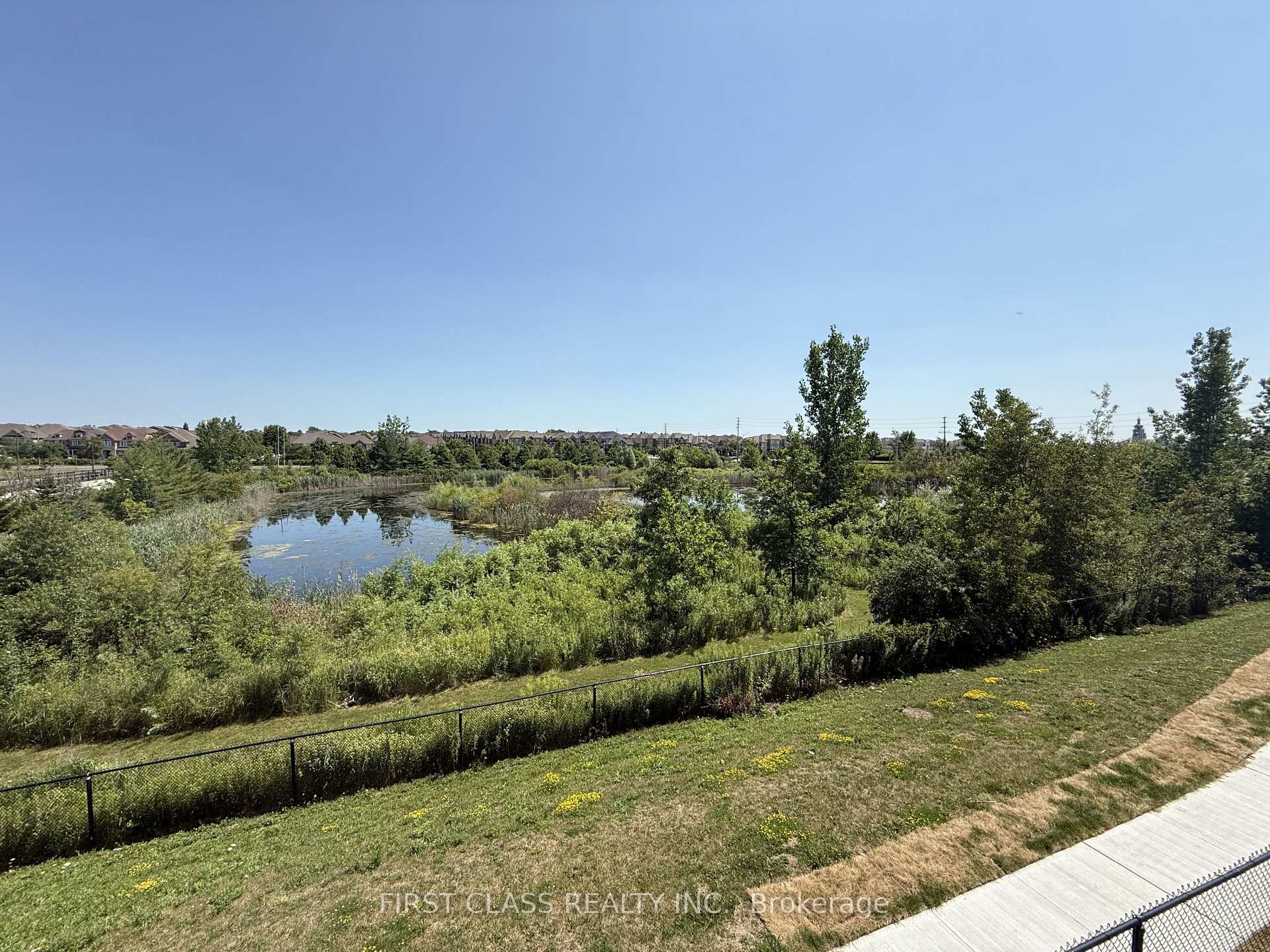 Photo 12 of 31 Breyworth Road, Markham, Victoria Square — HOMEH