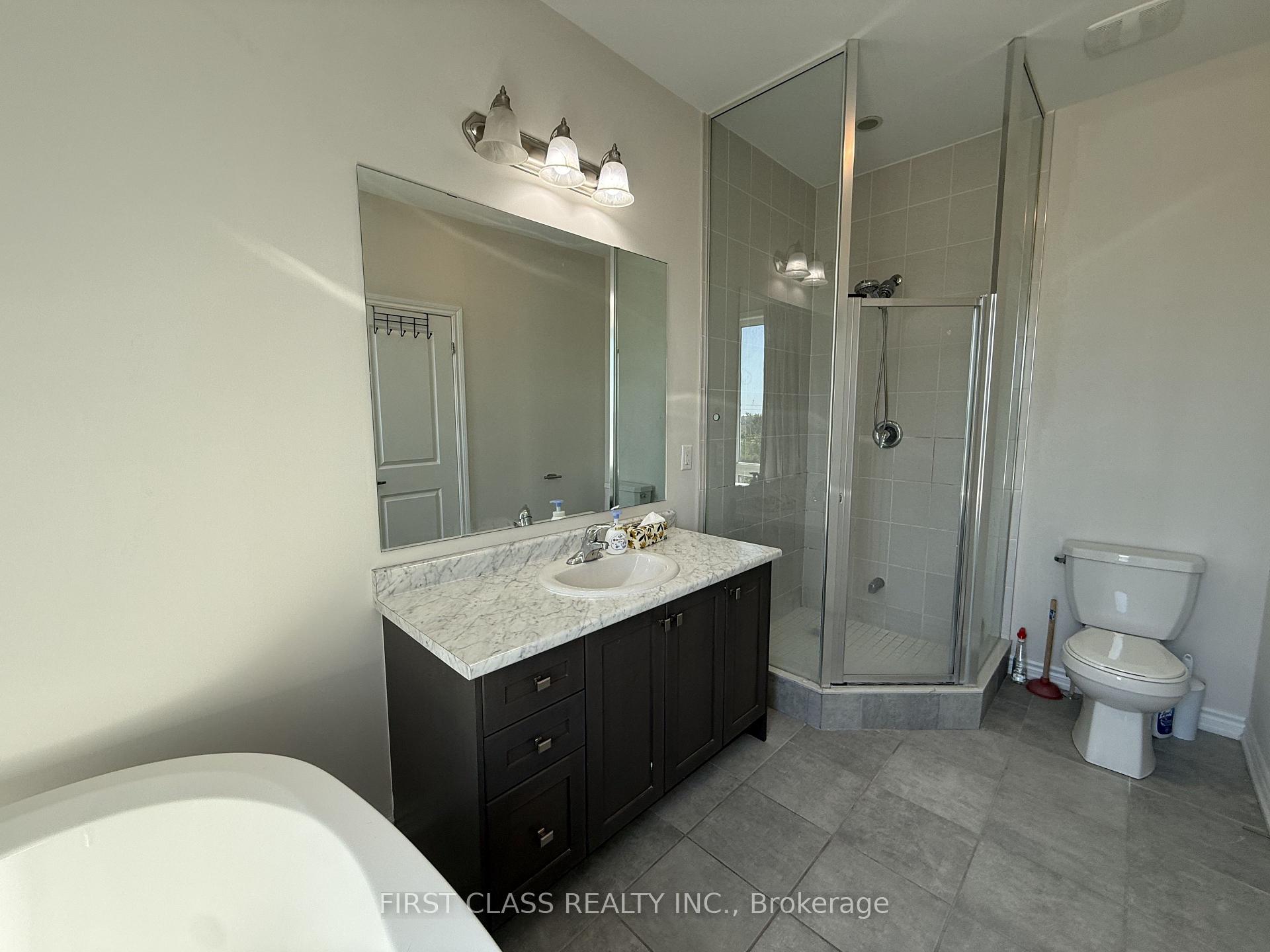 Photo 17 of 31 Breyworth Road, Markham, Victoria Square — HOMEH