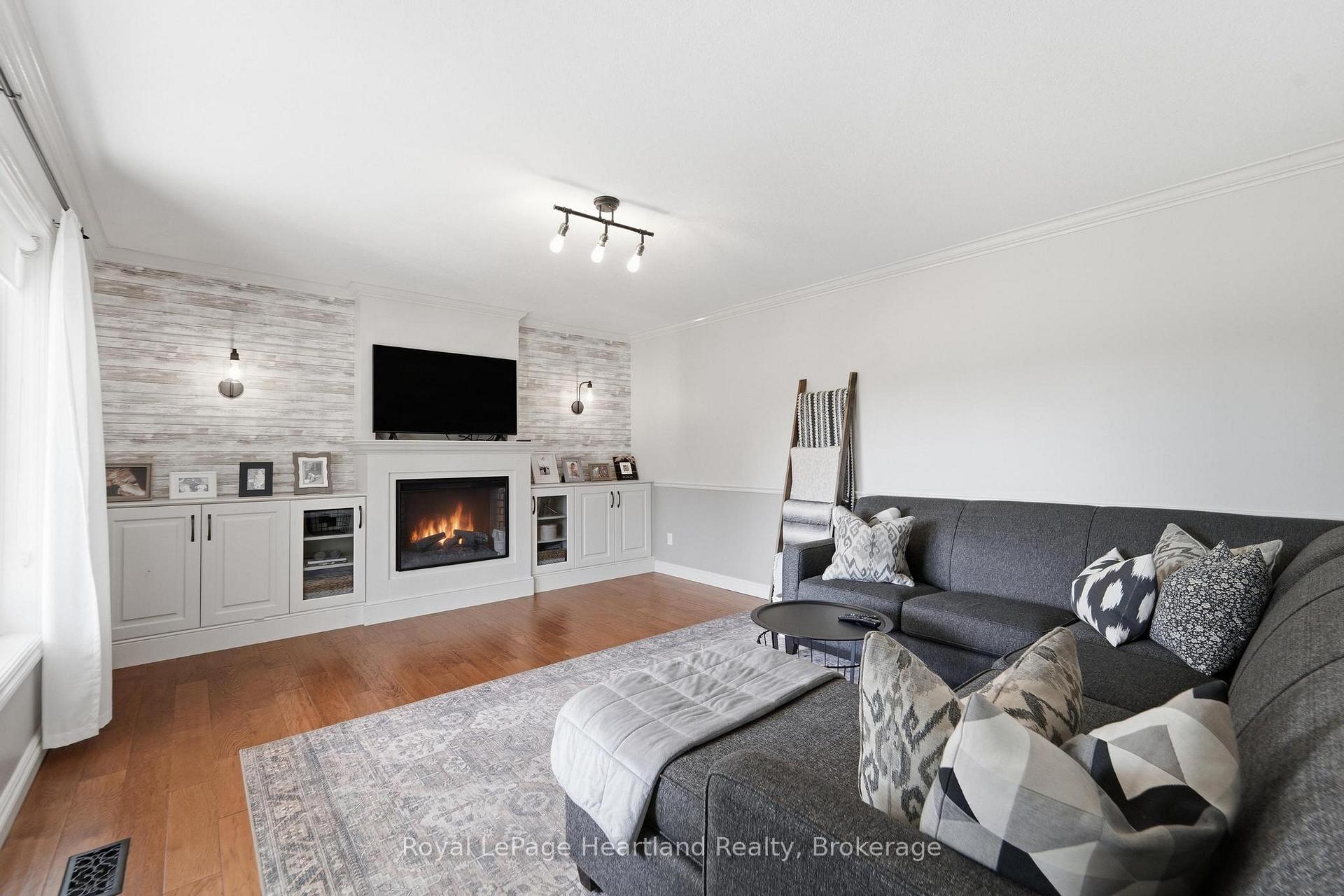 Photo 5 of 176 Mcfarlin Drive, West Grey — HOMEH