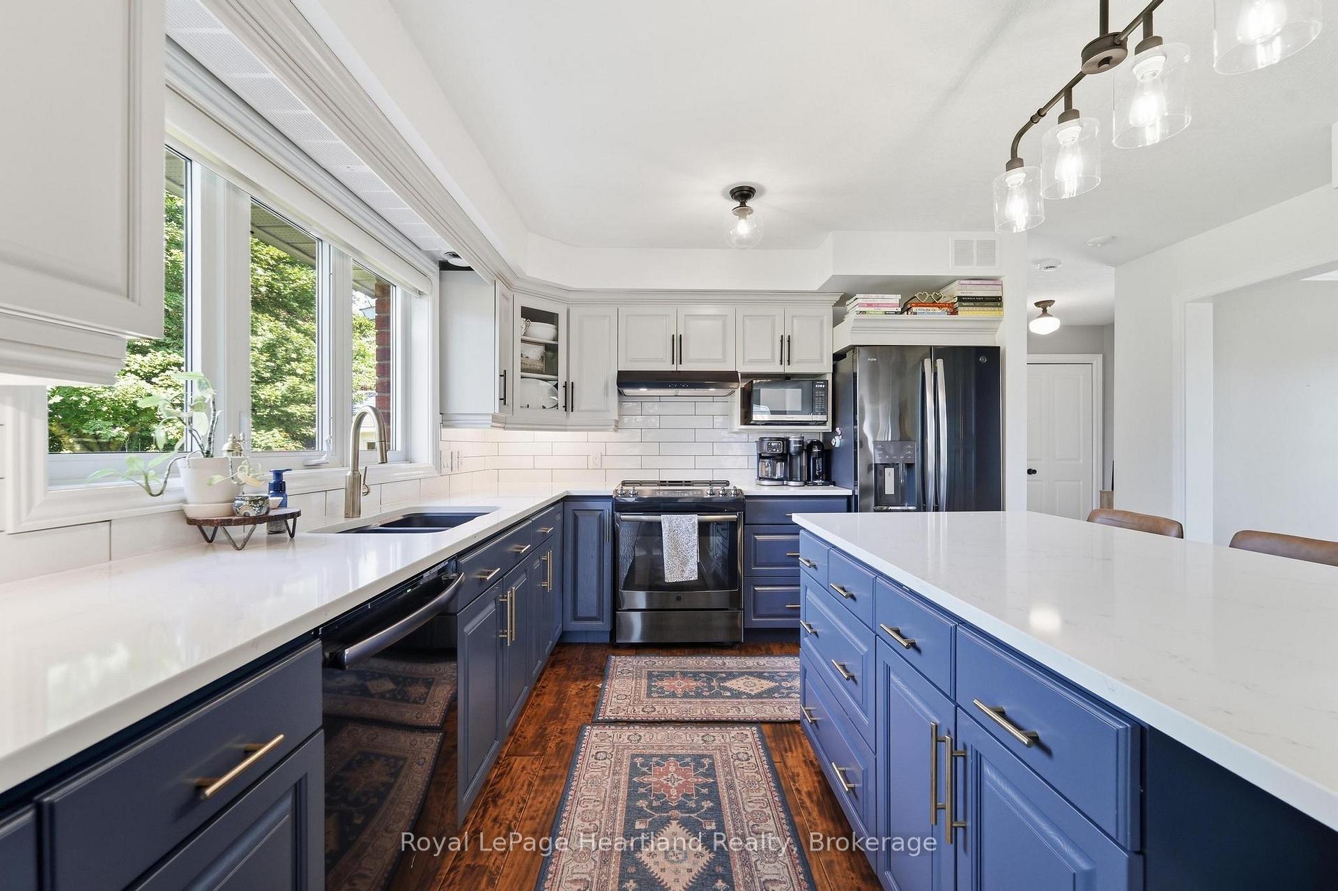 Photo 13 of 176 Mcfarlin Drive, West Grey — HOMEH