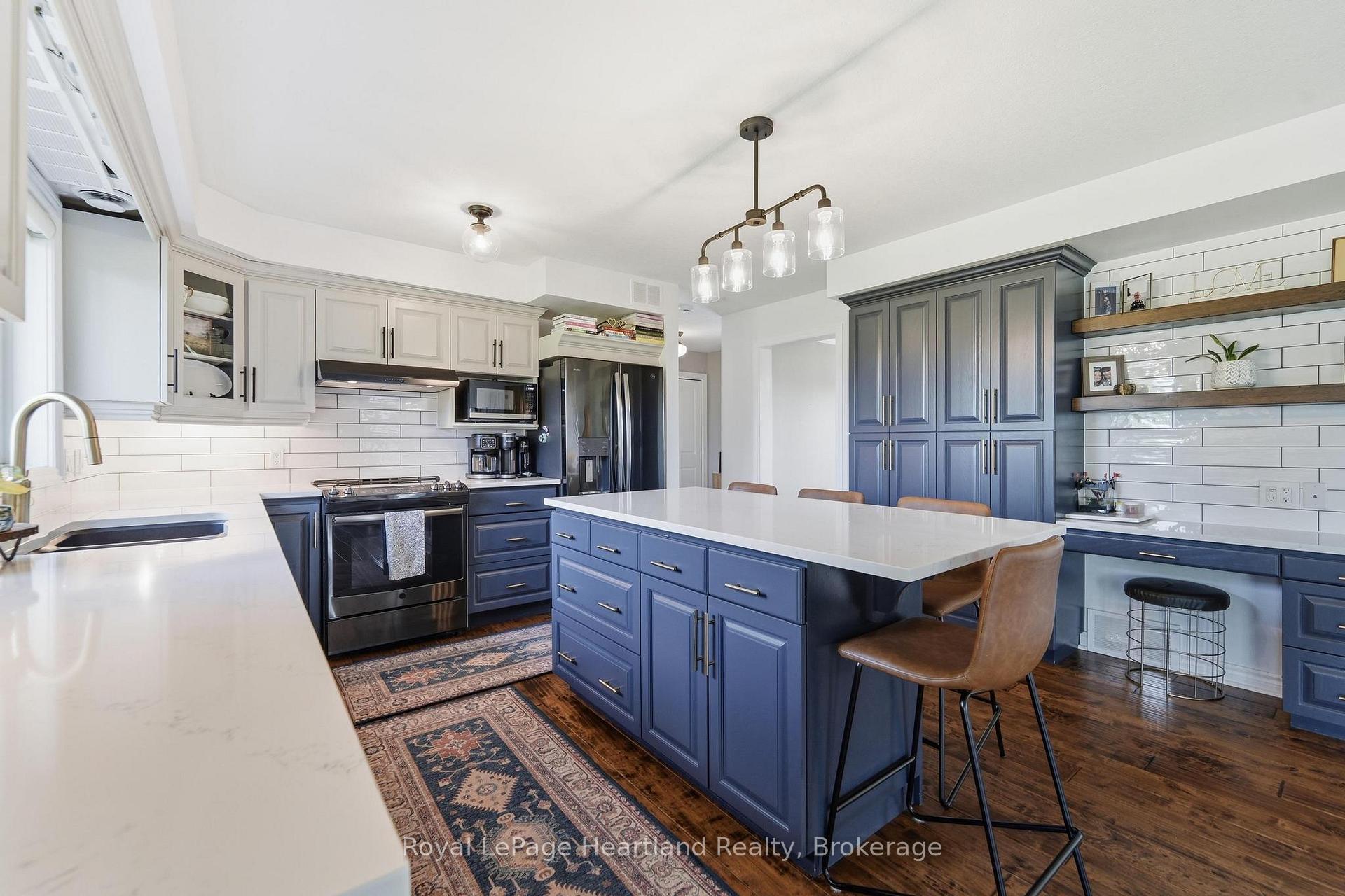 Photo 14 of 176 Mcfarlin Drive, West Grey — HOMEH
