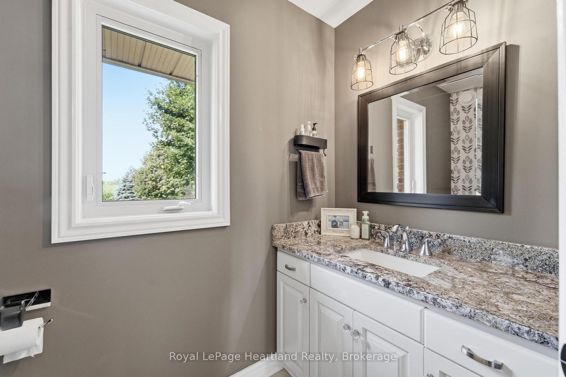 Photo 20 of 176 Mcfarlin Drive, West Grey — HOMEH