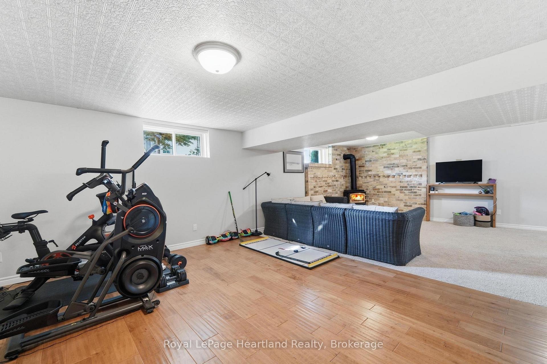 Photo 32 of 176 Mcfarlin Drive, West Grey — HOMEH