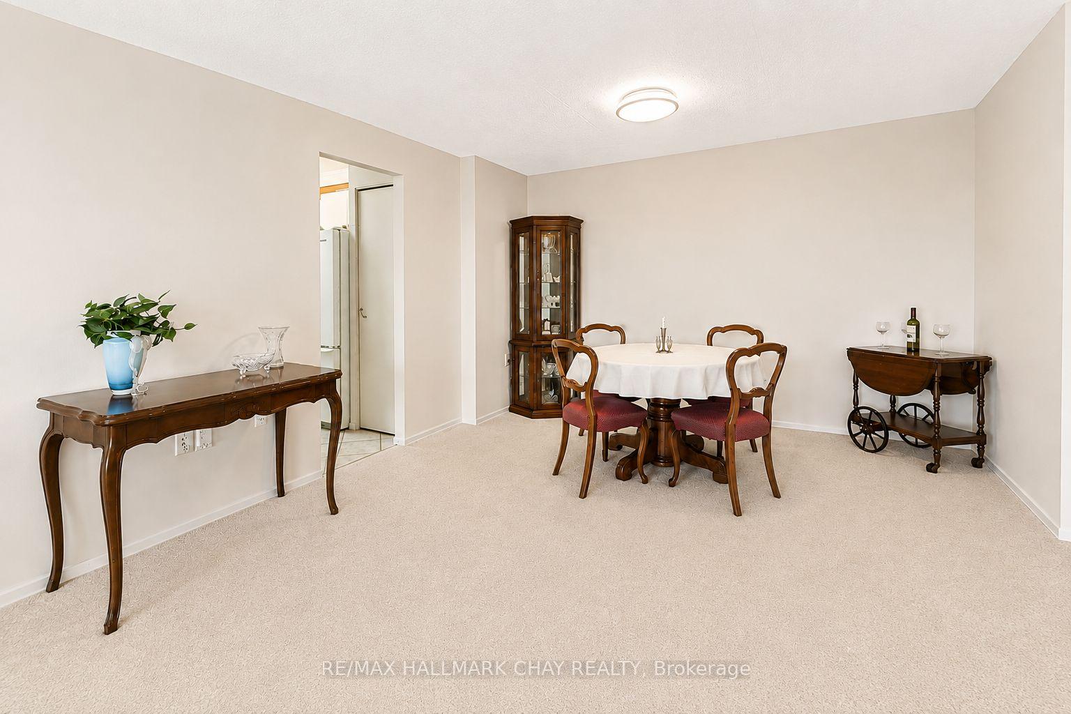 Photo 6 of Unit 306, 414 Blake Street, Barrie, Codrington — HOMEH
