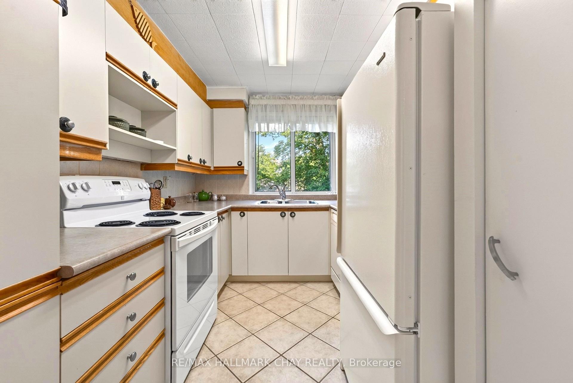 Photo 10 of Unit 306, 414 Blake Street, Barrie, Codrington — HOMEH