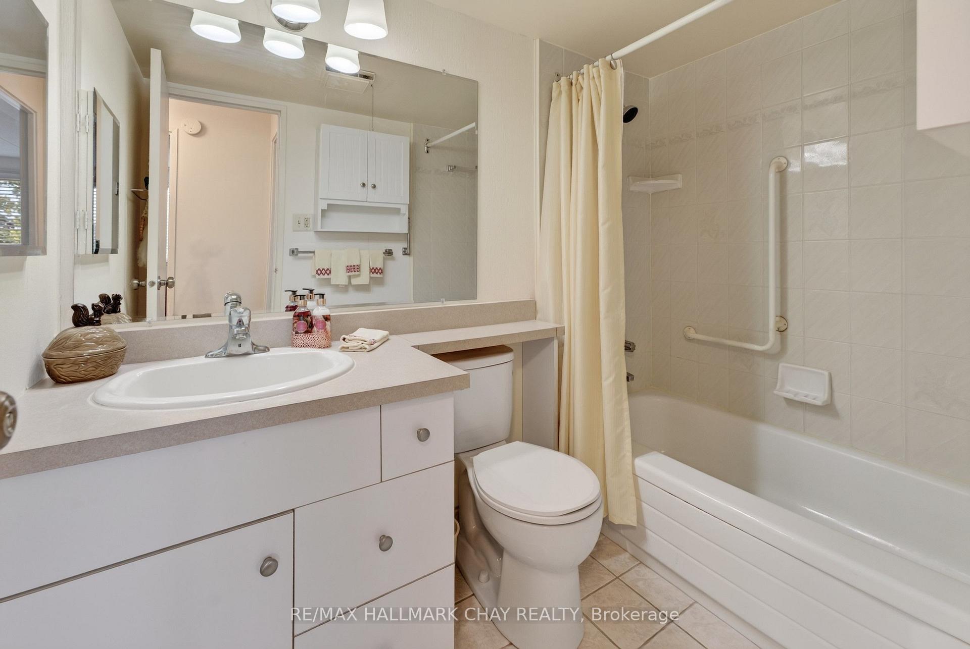 Photo 11 of Unit 306, 414 Blake Street, Barrie, Codrington — HOMEH