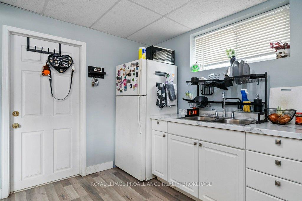 Photo 13 of 590 Macdonnell Street, Kingston, East of Sir John A. Blvd — HOMEH
