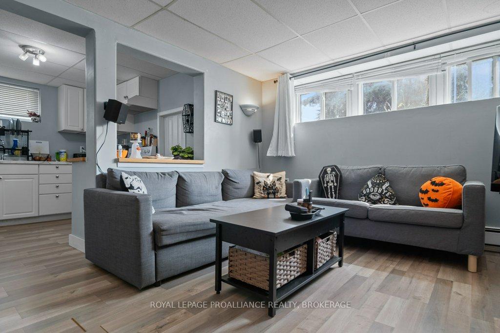Photo 17 of 590 Macdonnell Street, Kingston, East of Sir John A. Blvd — HOMEH