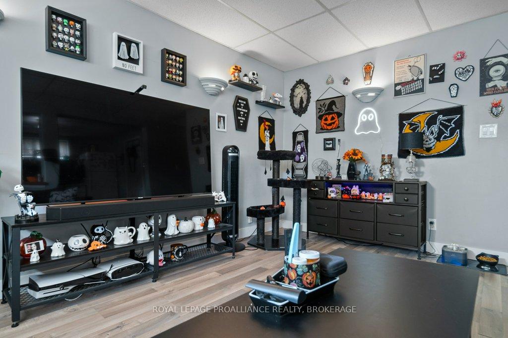 Photo 18 of 590 Macdonnell Street, Kingston, East of Sir John A. Blvd — HOMEH