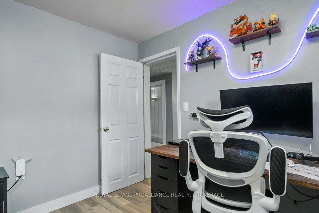 Photo 21 of 590 Macdonnell Street, Kingston, East of Sir John A. Blvd — HOMEH