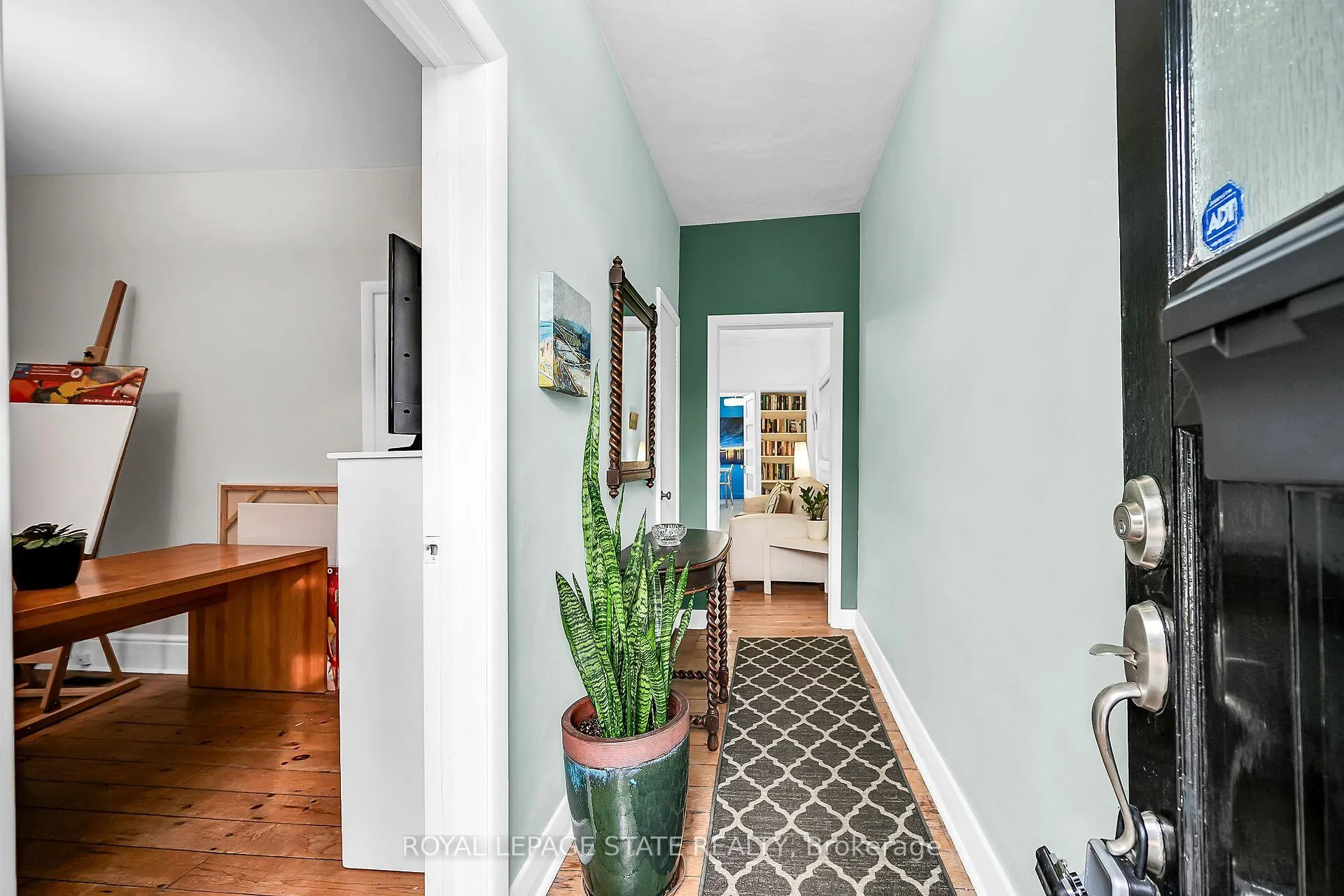 Photo 3 of 19 Ferrie Street E, Hamilton, North End — HOMEH