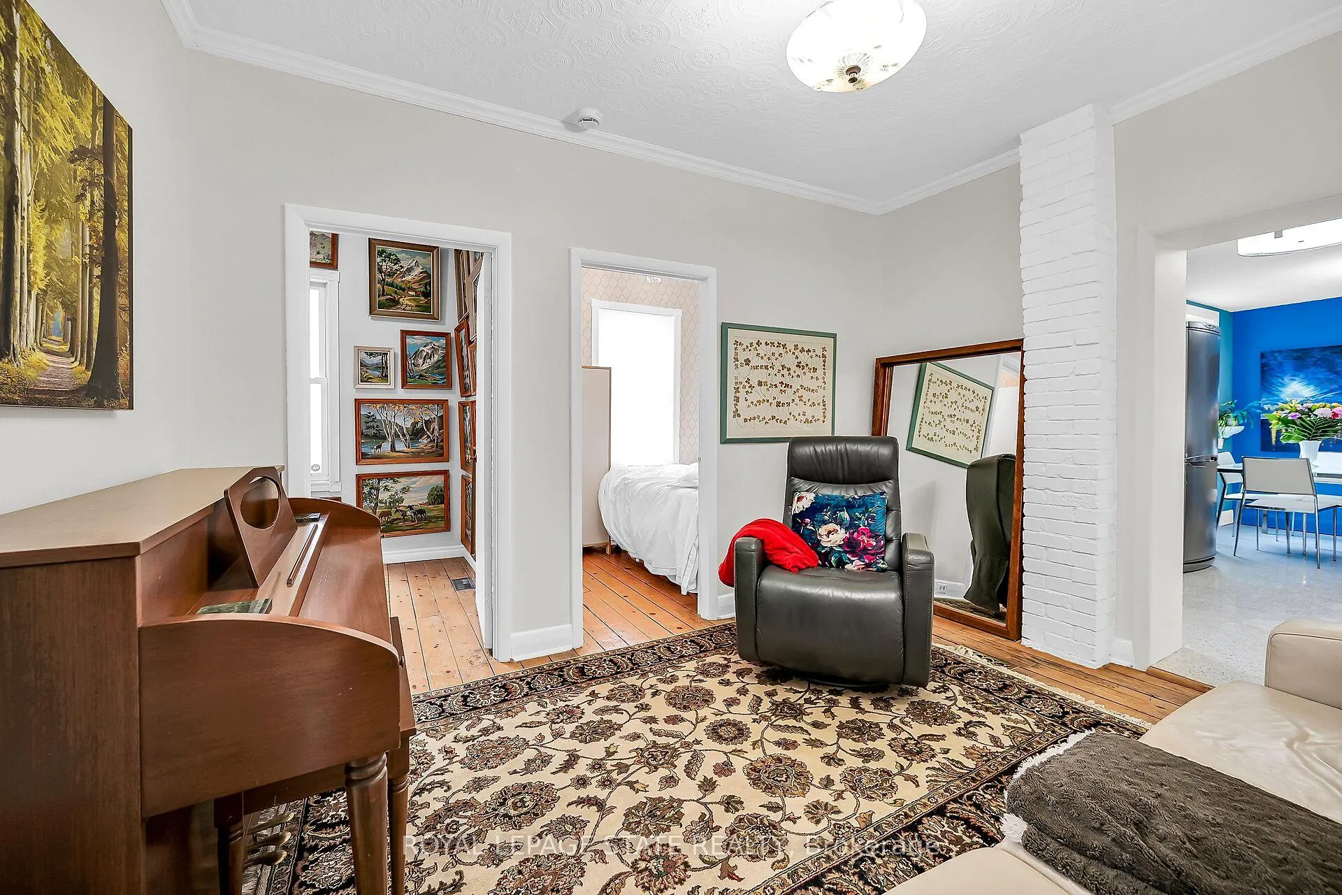 Photo 5 of 19 Ferrie Street E, Hamilton, North End — HOMEH