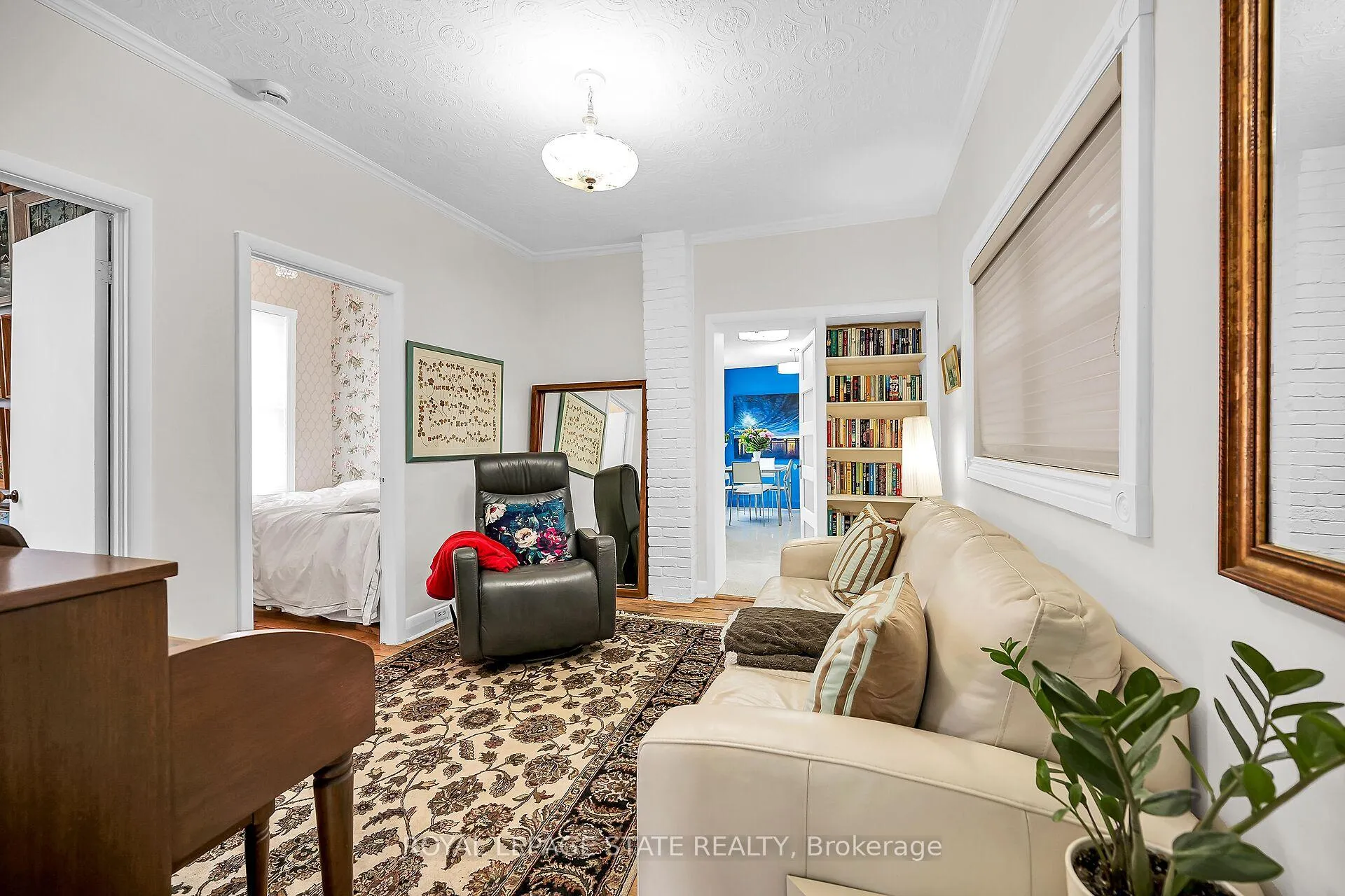 Photo 6 of 19 Ferrie Street E, Hamilton, North End — HOMEH