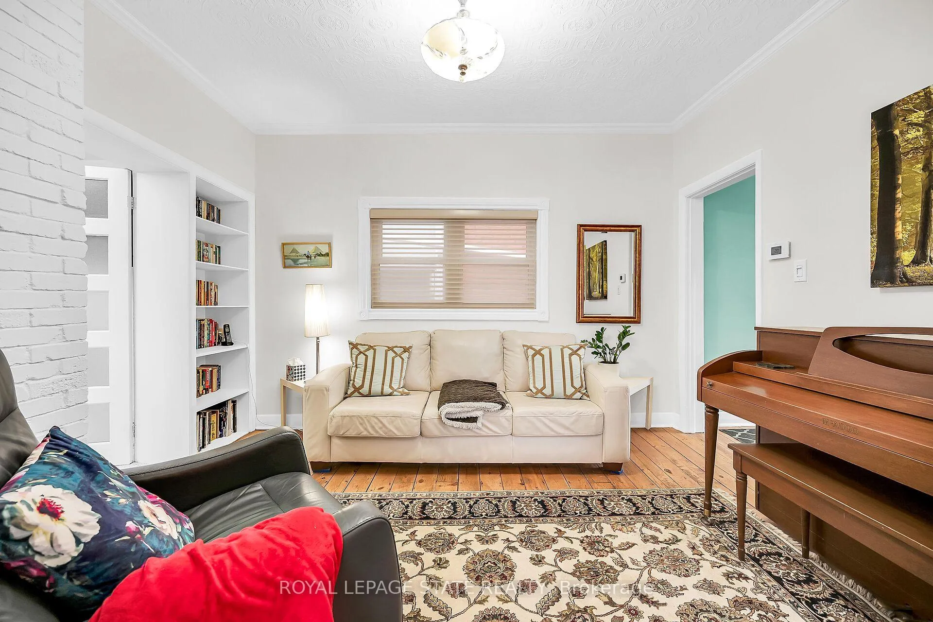 Photo 7 of 19 Ferrie Street E, Hamilton, North End — HOMEH