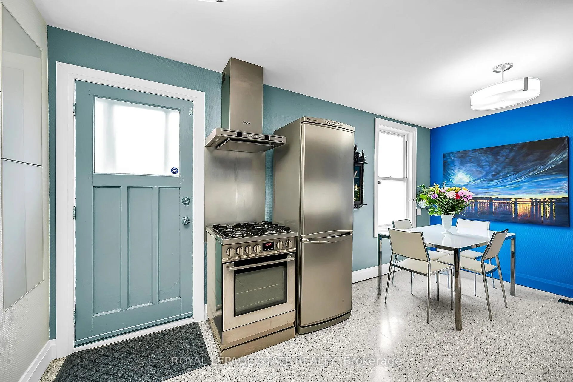 Photo 15 of 19 Ferrie Street E, Hamilton, North End — HOMEH